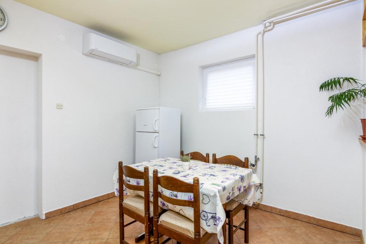 Apartment Buzet 17562A 外观 照片